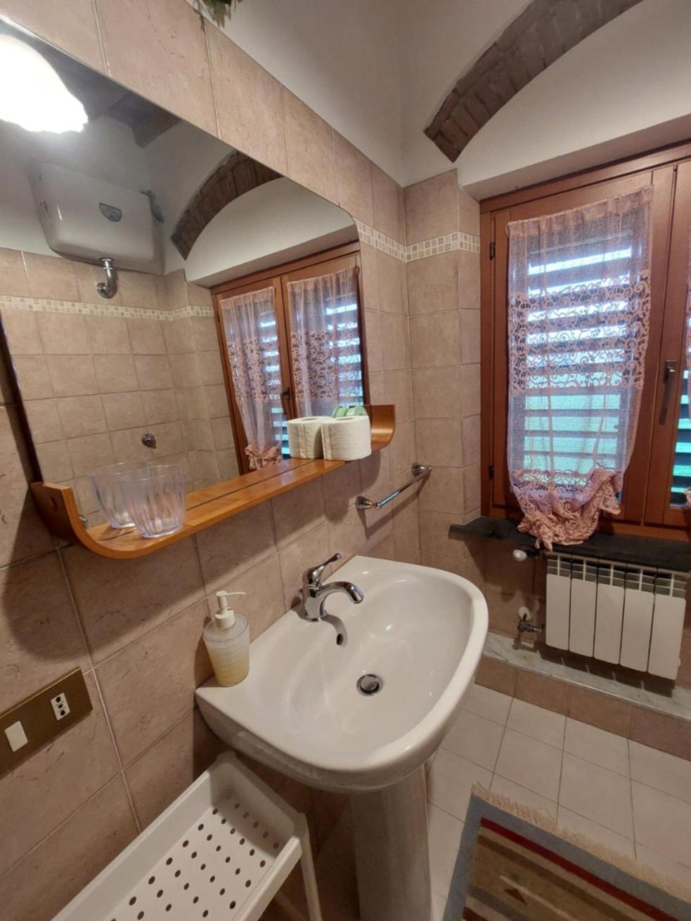 La Convenienza Bed & Breakfast Uliveto Terme ภายนอก รูปภาพ